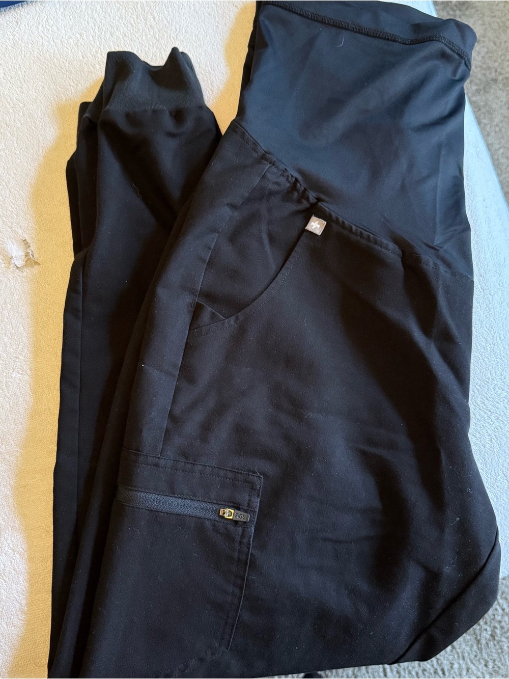 Figs maternity  scrub bottoms - black